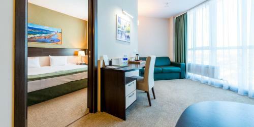 Reston Hotel & Spa