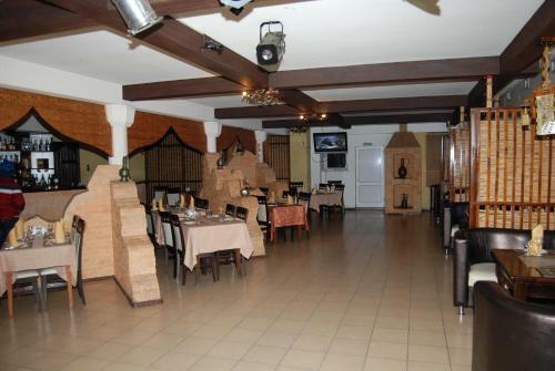 Hotel Lucky Hous