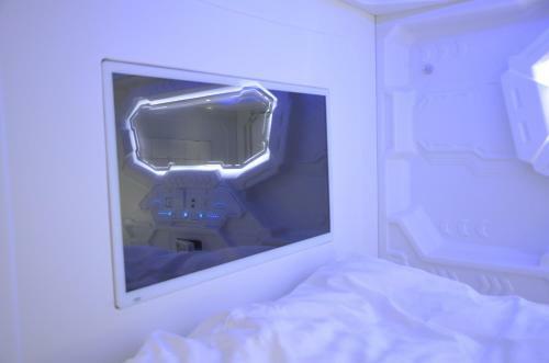 Capsule Hotel Zodiac