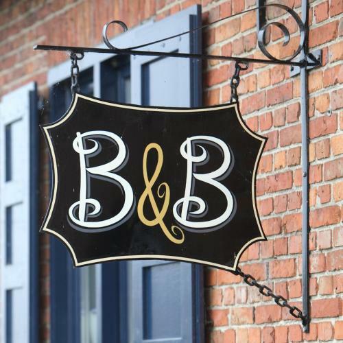 B&B Back2front