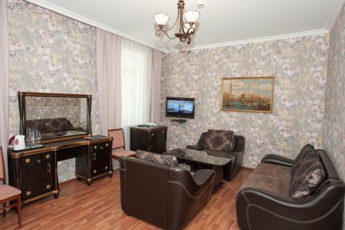 Kosmos Hotel