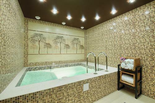 Hotel Crokus Spa