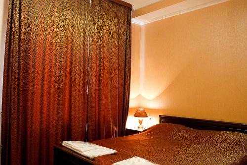 Russ Hotel
