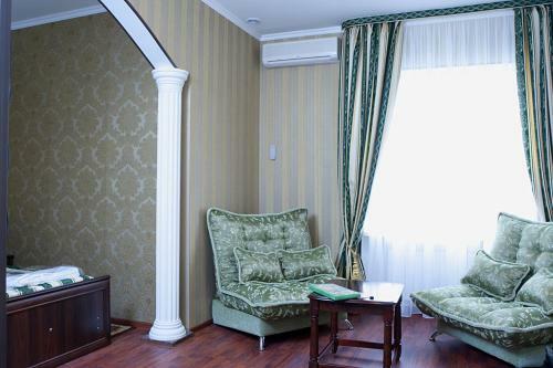 Russ Hotel