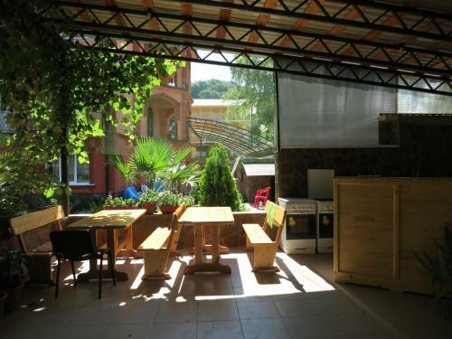 Hostal Dobry Kit Guest House
