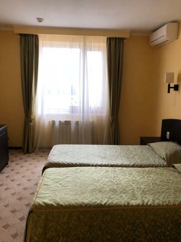 Hostal Guest Hotel Platan