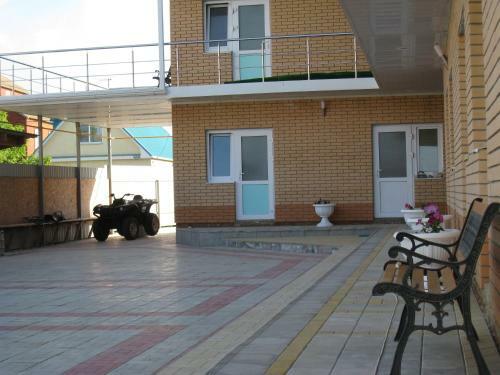 Posada Pirs-azov Inn