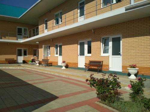 Posada Pirs-azov Inn