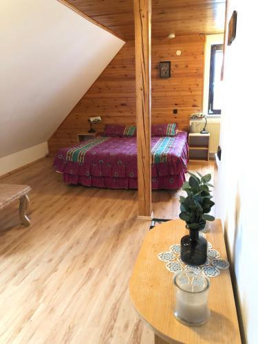 Hostal Encijan Apartments