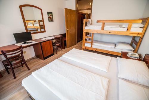 Hostal Guesthouse Leski Dvor