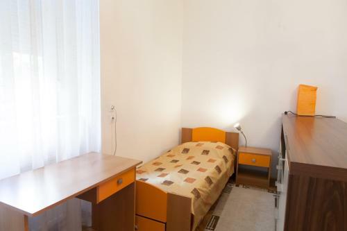 Spacious 3-bedroom Apartment Lev
