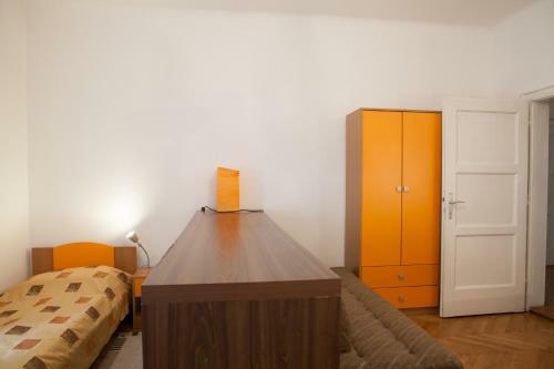 Spacious 3-bedroom Apartment Lev