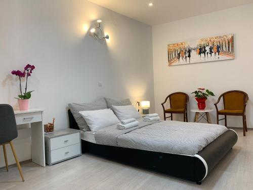 Hostal Lina Rooms