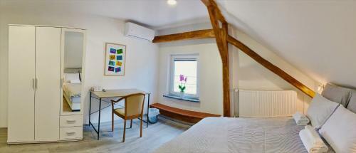 Hostal Lina Rooms