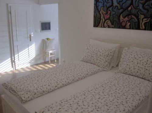 Sunny Apartment