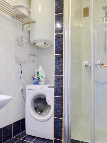 Charming Apartment Near City Center
