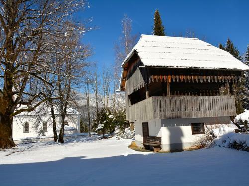 Apartamento Pension "das Tr�gern"