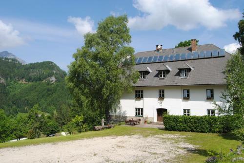 Apartamento Pension "das Tr�gern"