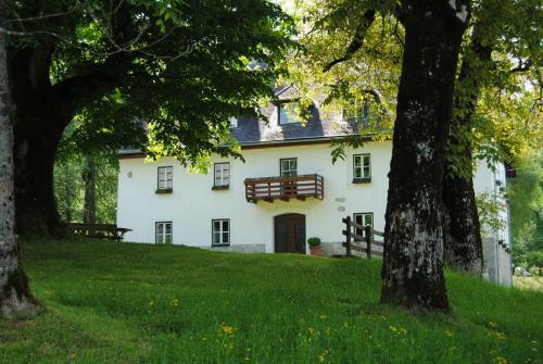 Apartamento Pension "das Tr�gern"