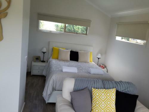 Bed & Breakfast Bass Coast Country Cottages