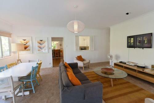 Ron's Beach House