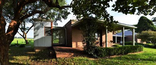Bed & Breakfast The Willows B N B