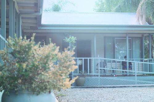 Back O Bourke Motel