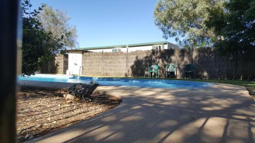 Back O Bourke Motel
