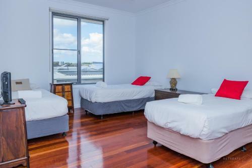 Lahinch Mews - Family Bookings Only