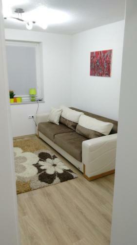 Green Garden Apartment