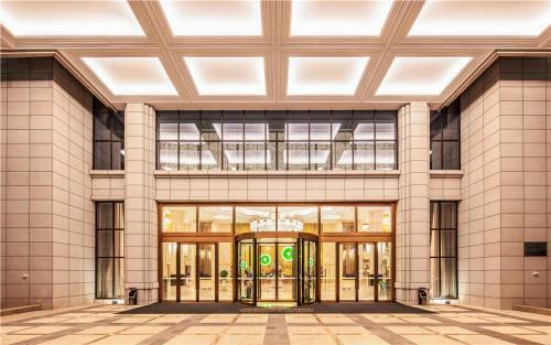Hotel Howard Johnson New District Plaza Ziyang
