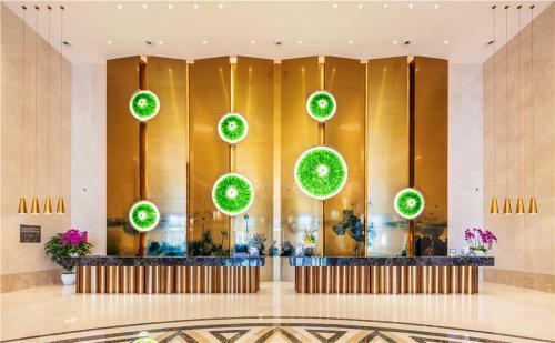 Hotel Howard Johnson New District Plaza Ziyang