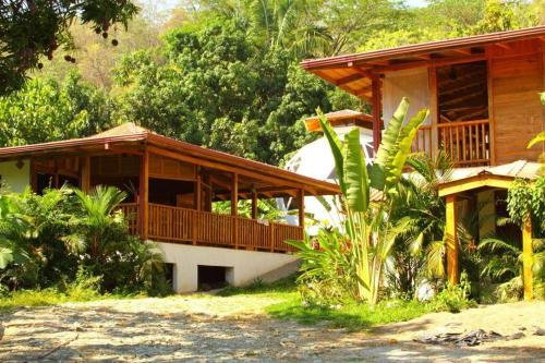 Alma Villa