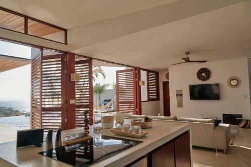 Private Luxury Villa For 4 Guests By Night : Casa Noa