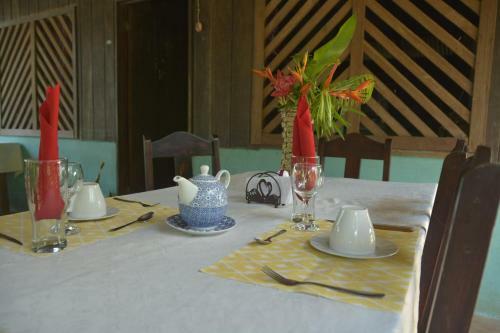 Hostal Garden Of Heliconias Lodge