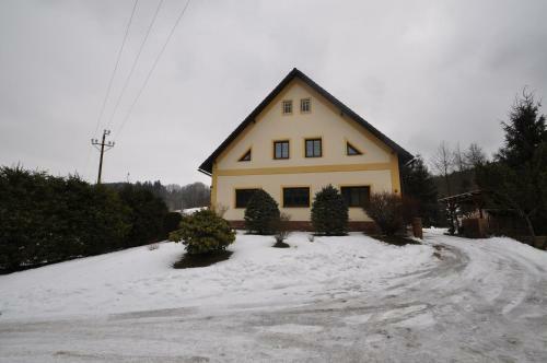 Apartment In Chotevice 2457