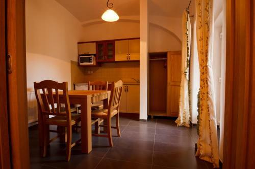 Hostal Penzion Bedn�??v Dv?r