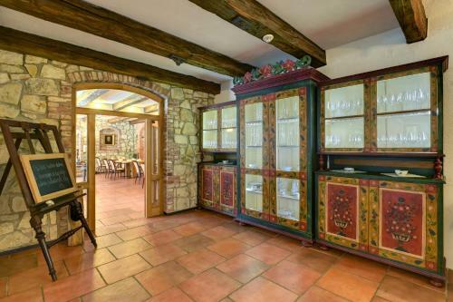 Apartamentos Zamecka Fortovna / Forester House