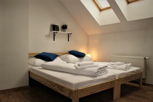Hostal Penzion A Restaurace U ?eky