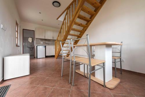Chaty A Apartm�ny Hracholusky Kemp Kosatka