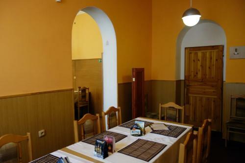 Hostal Restaurace Alvi