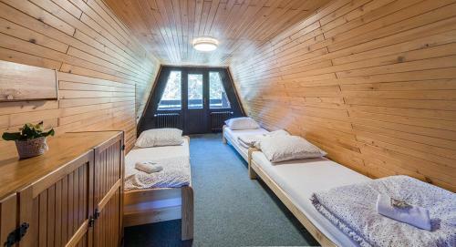 Hotel Rekrea?n� Are�l Pod ?aumburkem