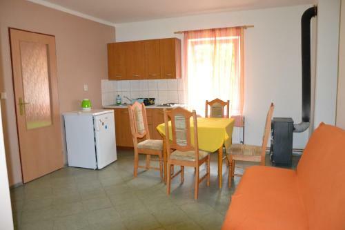 Hostal Zrcadlov� Koza