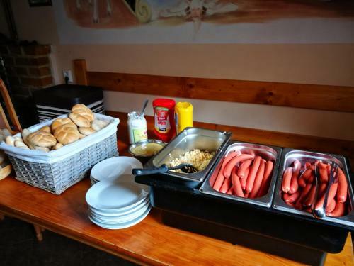 Hostal Zrcadlov� Koza