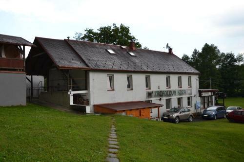 Hostal Zrcadlov� Koza