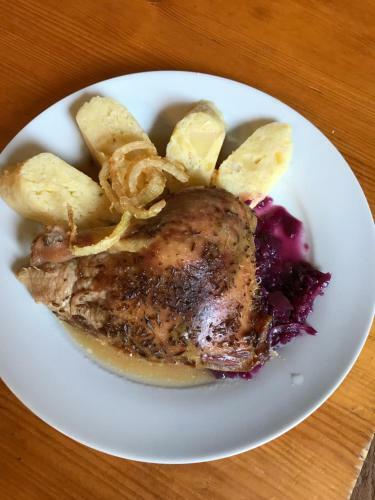 Hostal Zrcadlov� Koza