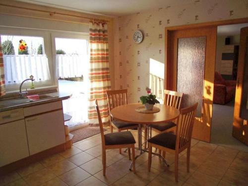 Sunlit Apartment With Fenced Garden In Eixen