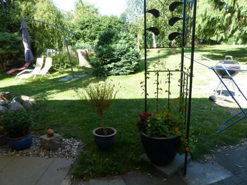 Modern Bungalow In Kropelin With Meadows Nearby