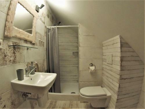 Hostal Pension Linda
