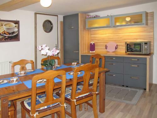 Ferienhaus Ditzum 125s